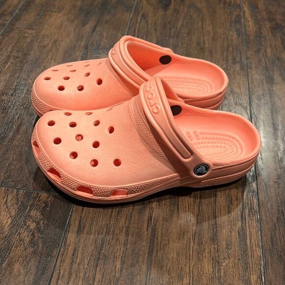 CROCS // Classic Clog NEON WATERMELON EUC women’s size 7 - Picture 1 of 6